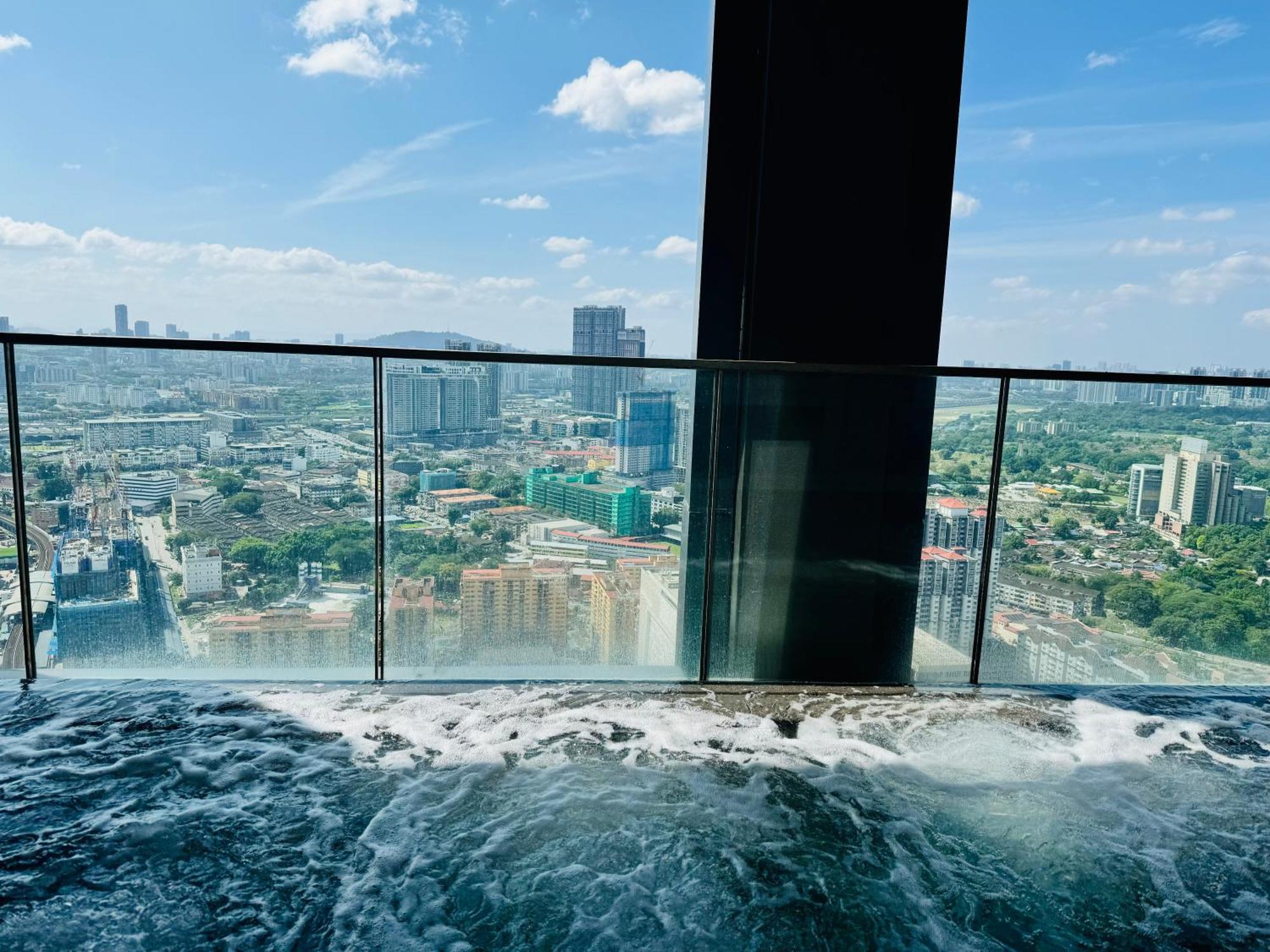 Apartemen Lucentia By Lalaport